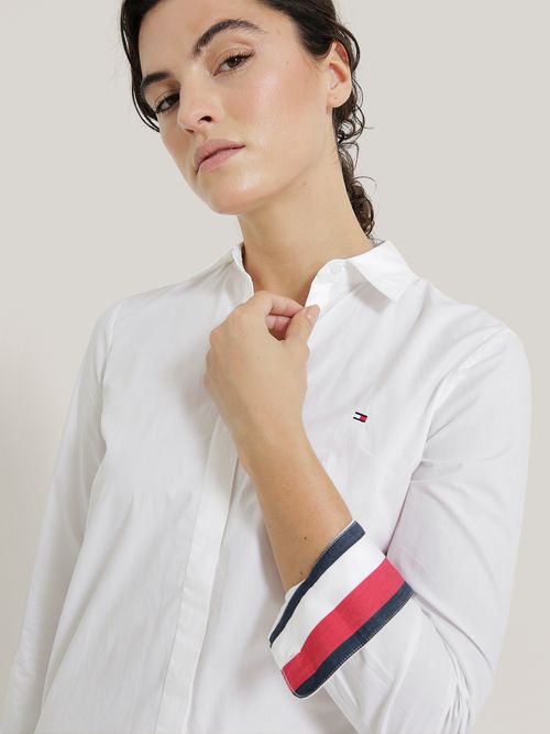 camisa-blanca-de-rayas-de-corte-relaxed