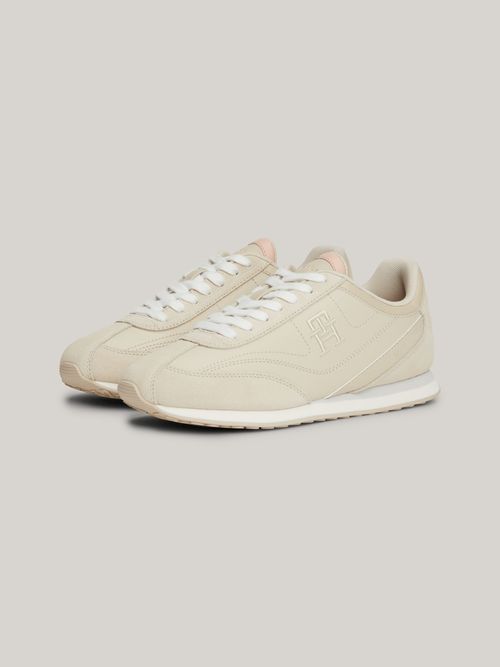 tenis-beige-estilo-running-heritage-cuero