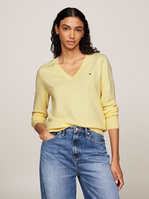 saco-amarillo-de-punto-con-cuello-en-v