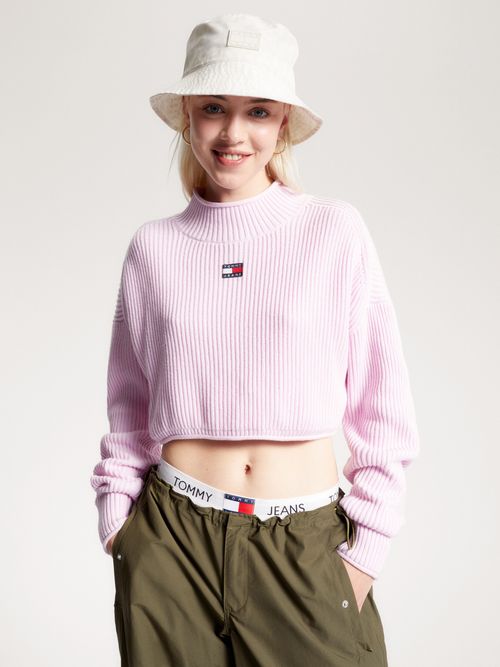 saco-rosa-cropped-tenido-en-prenda-con-parche