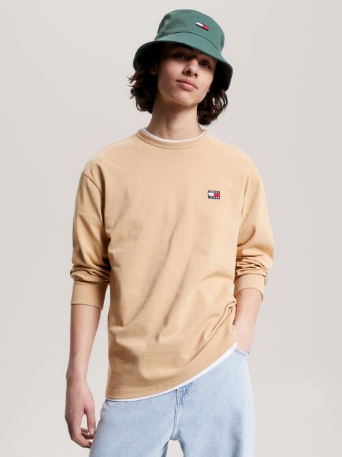 camiseta-beige-de-manga-larga-corte-clasico-para-hombre